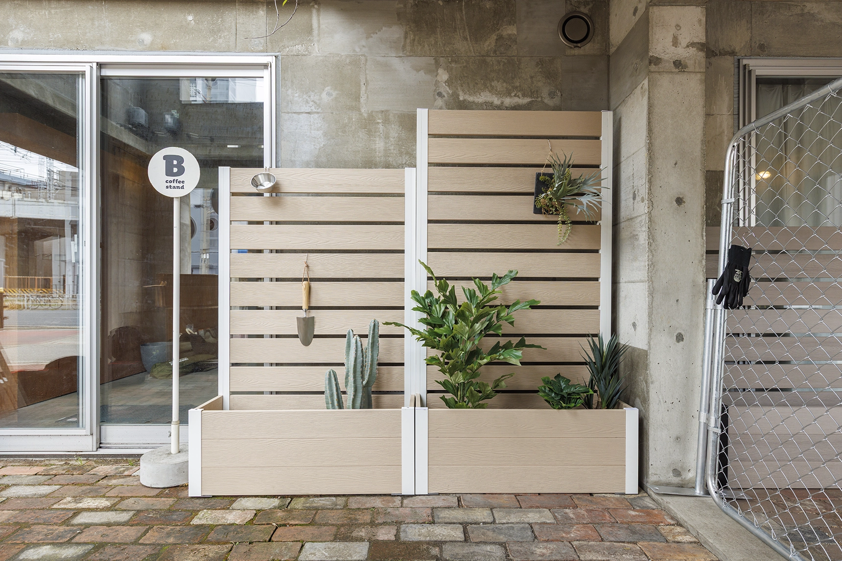 イメージ:「プランターフェンス」組み立て方法